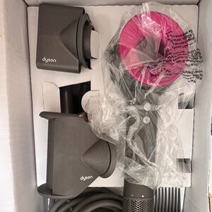 Dyson supersonic hair dryer (new/unused)
